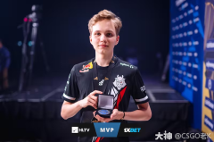 零信息阵容！KC芮娜+菲尼克斯组合打出奇效！